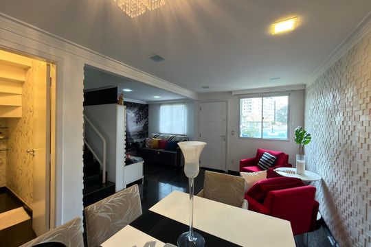 Sala de casa de condomínio à venda com 3 quartos, 155m² em Taboão, São Bernardo do Campo