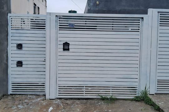 Fachada de kitnet/studio para alugar com 1 quarto, 16m² em Jardim Bonfiglioli, São Paulo