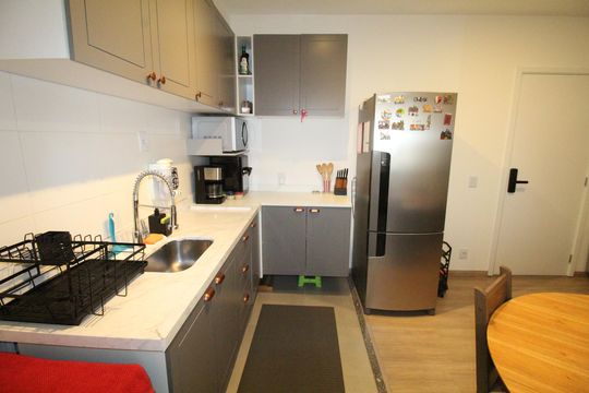 Cozinha de apartamento para alugar com 2 quartos, 55m² em Vila Industrial, São José dos Campos