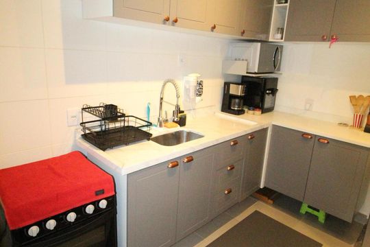 Cozinha de apartamento para alugar com 2 quartos, 55m² em Vila Industrial, São José dos Campos
