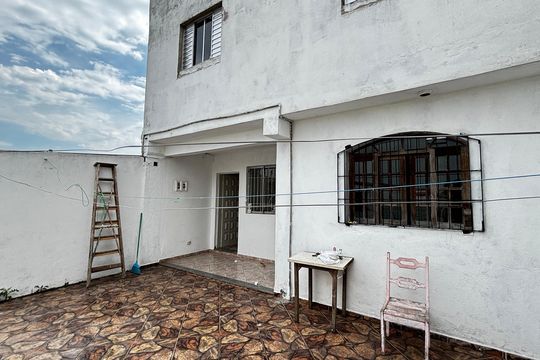 Quintal de casa para alugar com 2 quartos, 98m² em Parque das Nações, Santo André