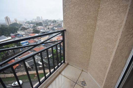 Sala  - varanda de apartamento para alugar com 2 quartos, 51m² em Vila Nova Esperia, Jundiaí