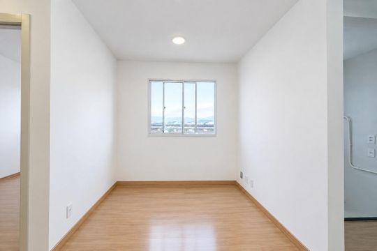 Sala de apartamento para alugar com 2 quartos, 40m² em Ramos, Rio de Janeiro