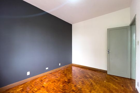 Quarto 1 de casa para alugar com 3 quartos, 210m² em Jardim da Gloria, São Paulo