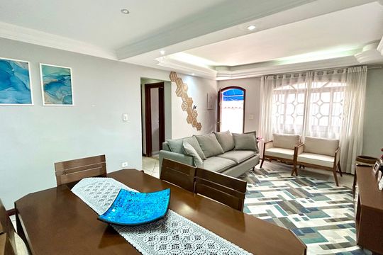 Sala de casa à venda com 3 quartos, 160m² em Jardim Barbosa, Guarulhos