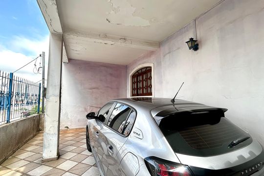 Garagem de casa à venda com 3 quartos, 160m² em Jardim Barbosa, Guarulhos