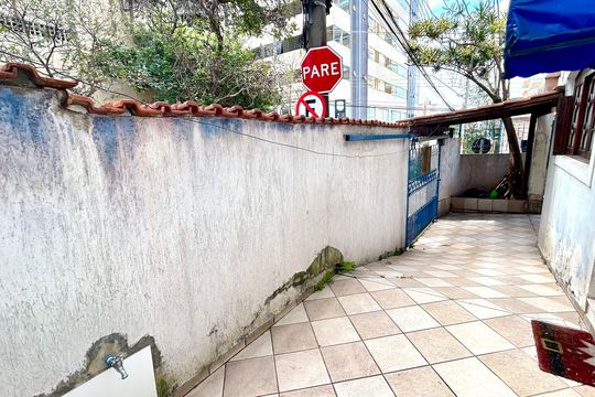 Quintal de casa à venda com 3 quartos, 160m² em Jardim Barbosa, Guarulhos