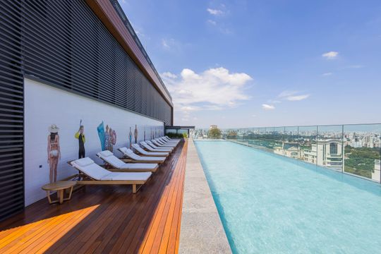 Piscina de apartamento à venda com 2 quartos, 97m² em Jardins, São Paulo