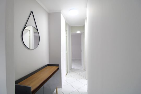 Corredor de apartamento para alugar com 3 quartos, 74m² em Vila Sofia, São Paulo