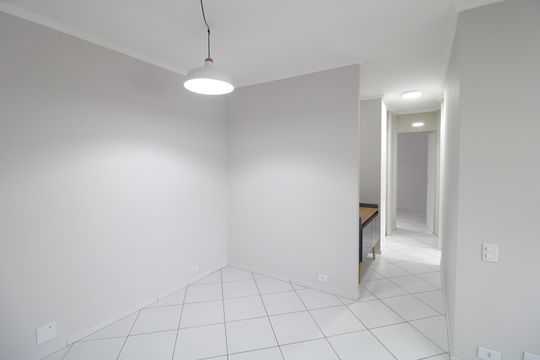 Sala de apartamento para alugar com 3 quartos, 74m² em Vila Sofia, São Paulo