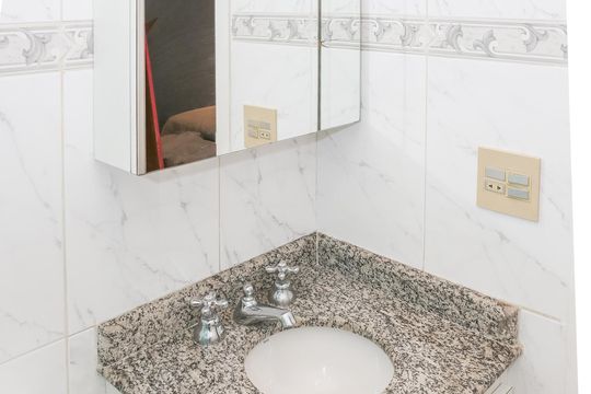 Banheiro da Suíte 3 de apartamento para alugar com 4 quartos, 180m² em Pompeia, São Paulo