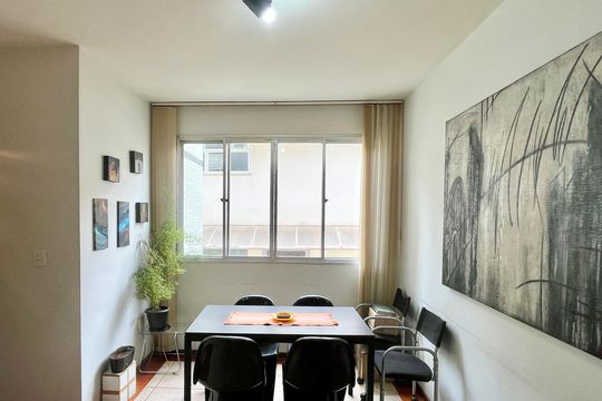 Apartamento à venda com 2 quartos, 55m² em Sagrada Família, Belo Horizonte