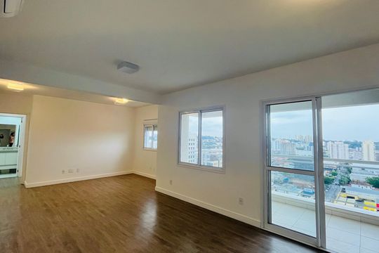Apartamento para alugar com 2 quartos, 95m² em Taquaral, Campinas