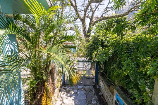 Vista de casa para alugar com 1 quarto, 50m² em Santo Antônio, Porto Alegre