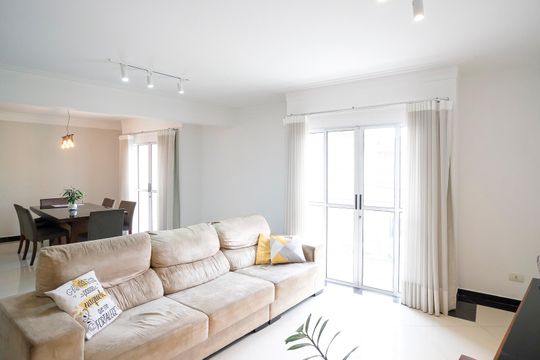 Casa à venda com 3 quartos, 215m² em Santa Maria, São Caetano do Sul