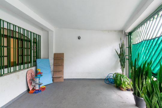 Garagem de casa para alugar com 2 quartos, 230m² em Parque Jabaquara, São Paulo