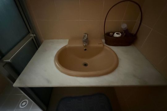Banheiro Suíte de apartamento para alugar com 2 quartos, 62m² em Parque Enseada, Guarujá
