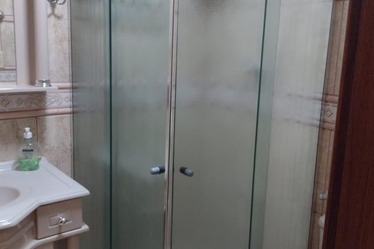 Banheiro de apartamento para alugar com 2 quartos, 65m² em Cidade Satelite Santa Barbara, São Paulo
