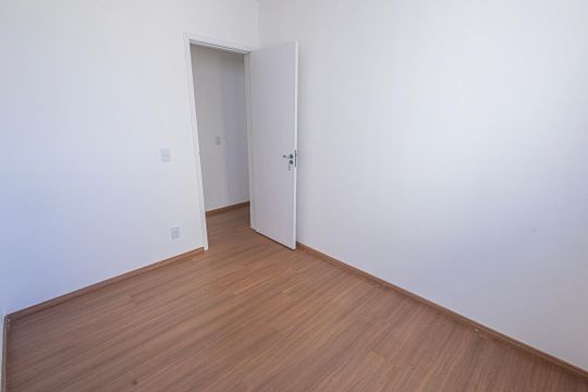 Quarto 2 de apartamento para alugar com 2 quartos, 45m² em São Damião, Belo Horizonte
