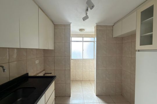 Cozinha de apartamento à venda com 2 quartos, 56m² em Santa Terezinha, São Bernardo do Campo