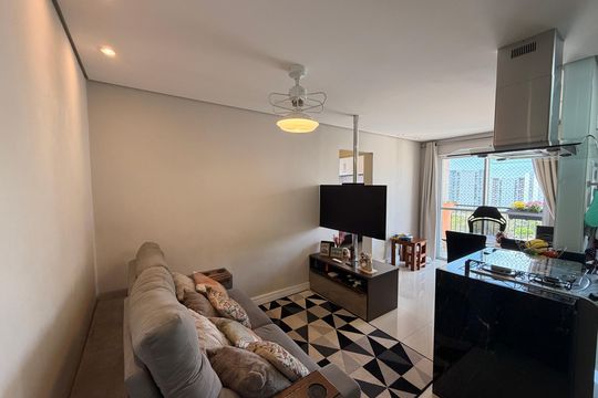 Apartamento à venda com 2 quartos, 50m² em Vila Nambi, Jundiaí