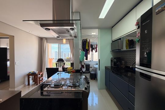 Cozinha de apartamento à venda com 2 quartos, 50m² em Vila Nambi, Jundiaí