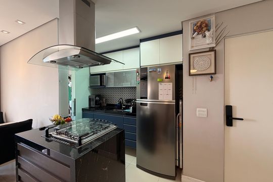 Cozinha de apartamento à venda com 2 quartos, 50m² em Vila Nambi, Jundiaí