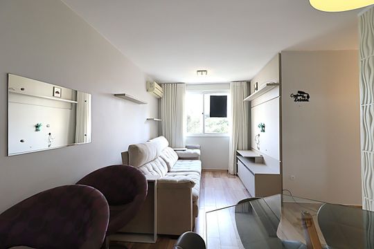 Apartamento para alugar com 3 quartos, 68m² em Jardim Carvalho, Porto Alegre