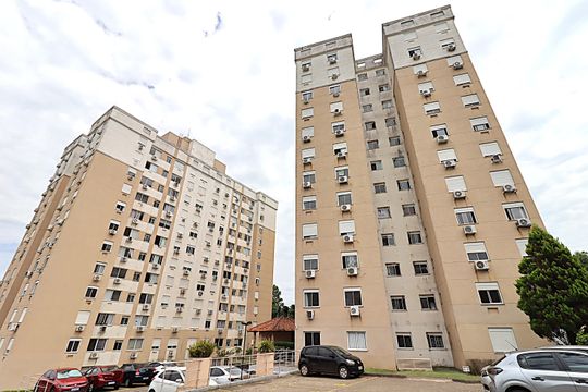 Fachada do condomínio de apartamento para alugar com 3 quartos, 68m² em Jardim Carvalho, Porto Alegre