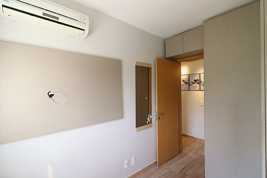 Quarto 3 de apartamento para alugar com 3 quartos, 68m² em Jardim Carvalho, Porto Alegre