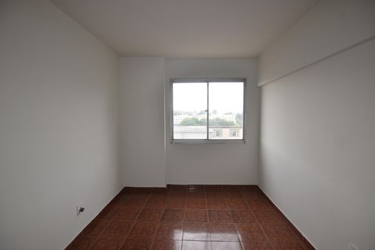 Quarto 1 de apartamento para alugar com 2 quartos, 48m² em Madureira, Rio de Janeiro