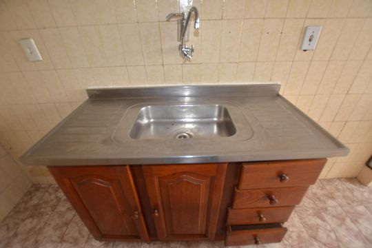 Cozinha e Área de Serviço de apartamento para alugar com 2 quartos, 48m² em Madureira, Rio de Janeiro