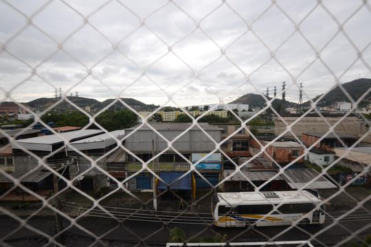 Vista do Quarto 2 de apartamento para alugar com 2 quartos, 48m² em Madureira, Rio de Janeiro
