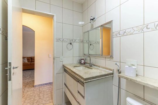 Banheiro de apartamento para alugar com 1 quarto, 50m² em Vila Buarque, São Paulo
