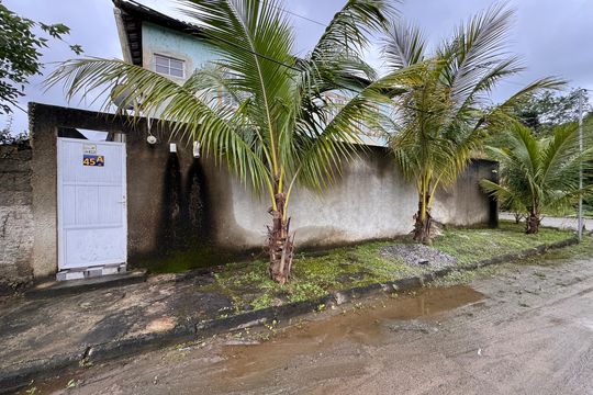 Fachada de casa de condomínio para alugar com 2 quartos, 90m² em Ilha de Guaratiba, Rio de Janeiro
