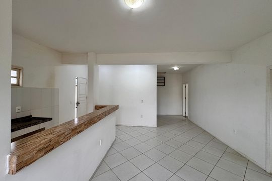 Sala de casa de condomínio para alugar com 2 quartos, 90m² em Ilha de Guaratiba, Rio de Janeiro