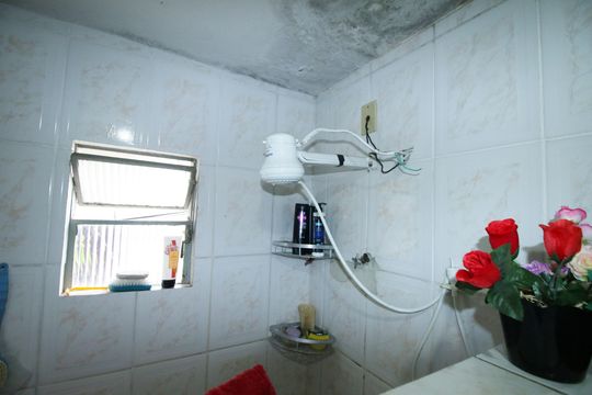 Banheiro de casa à venda com 2 quartos, 80m² em Colégio, Rio de Janeiro