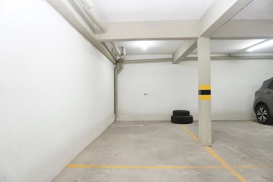 Garagem - 02 vagas  de apartamento para alugar com 2 quartos, 76m² em Colégio Batista, Belo Horizonte