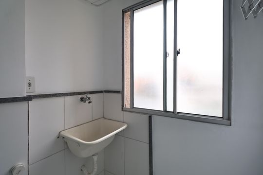 Lavanderia de apartamento à venda com 3 quartos, 91m² em Parque Sao Vicente, Santo André