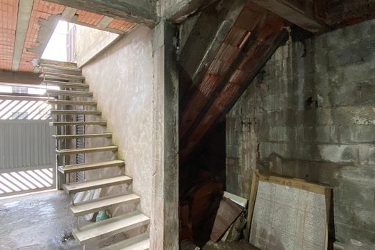 Garagem de casa à venda com 0 quarto, 294m² em Vila Osasco, Osasco