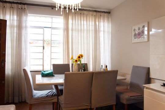 Sala de casa à venda com 2 quartos, 210m² em Santo Amaro, São Paulo