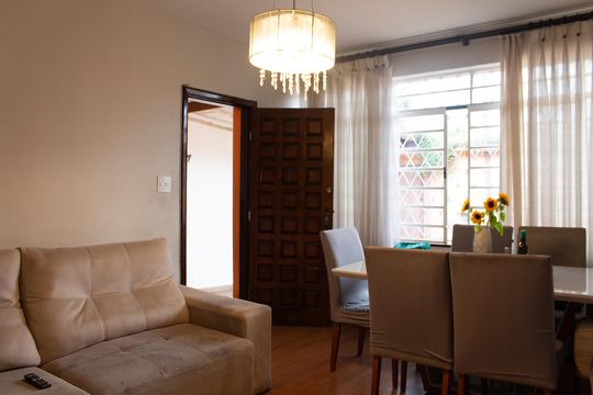 Casa à venda com 2 quartos, 210m² em Santo Amaro, São Paulo