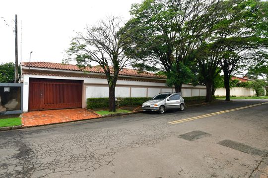 Fachada de casa para alugar com 4 quartos, 438m² em Chácara Primavera, Campinas