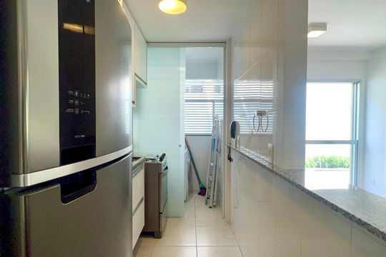 Cozinha de apartamento para alugar com 1 quarto, 62m² em Vila Madalena, São Paulo