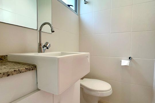 Lavabo de apartamento para alugar com 1 quarto, 62m² em Vila Madalena, São Paulo