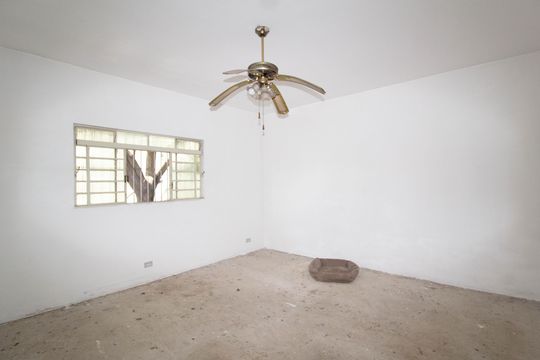 Casa à venda com 2 quartos, 310m² em Vila Souza, São Paulo