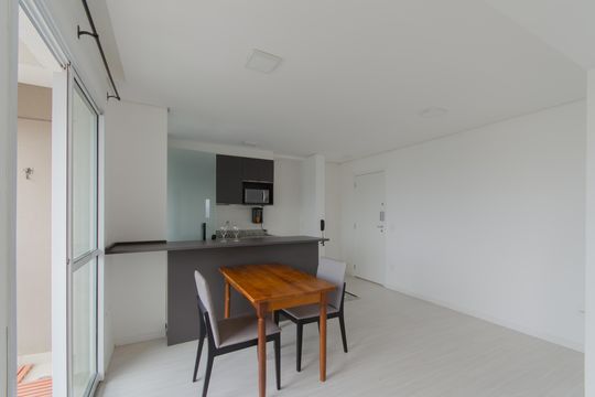 Sala de apartamento para alugar com 2 quartos, 59m² em Liberdade, São Paulo