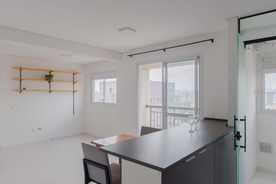 Cozinha de apartamento para alugar com 2 quartos, 59m² em Liberdade, São Paulo