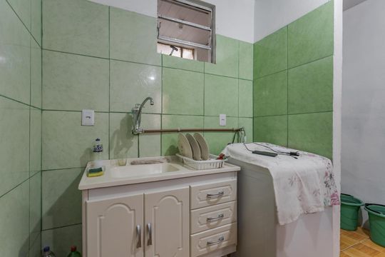 Cozinha e Área de Serviço de apartamento à venda com 2 quartos, 55m² em Mário Quintana, Porto Alegre