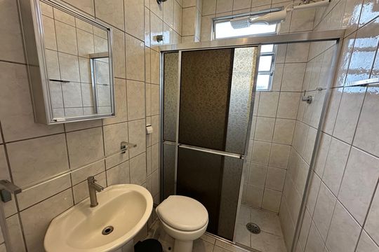Banheiro de apartamento para alugar com 1 quarto, 65m² em Itararé, São Vicente